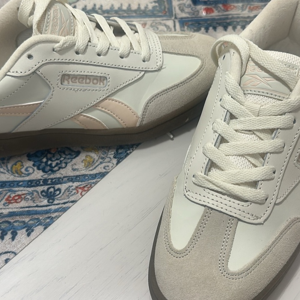 Reebok Cream and Tan Sneakers